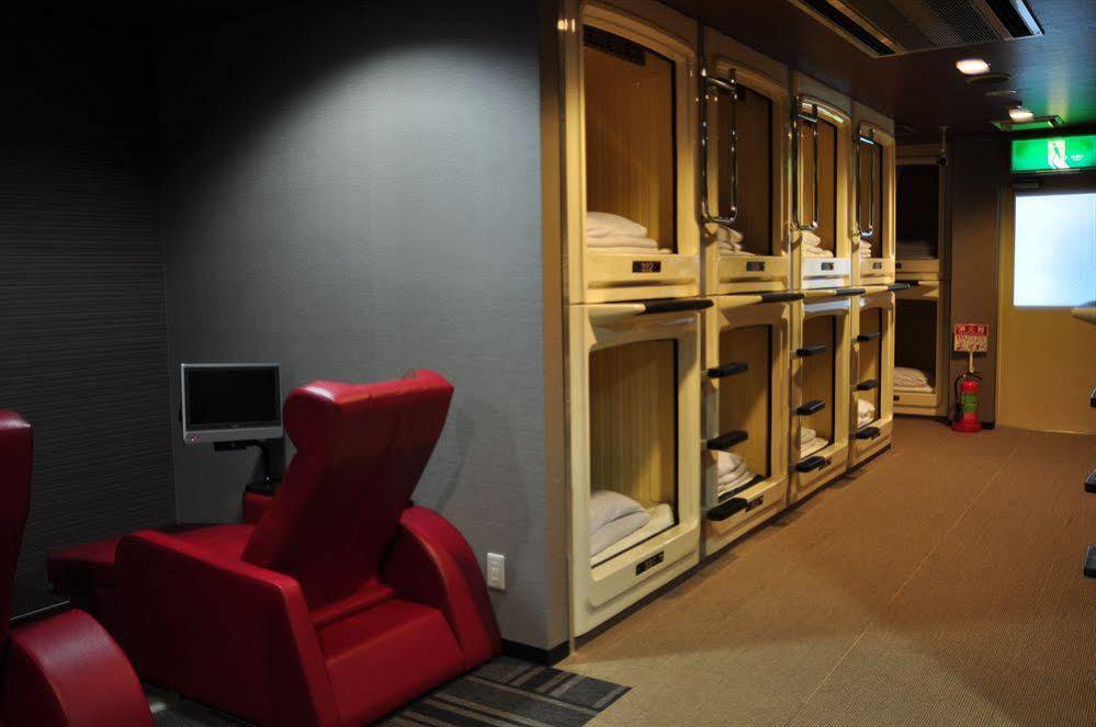 Capsule Hotel & Sauna Cosmo Plaza Akabane Токіо Екстер'єр фото